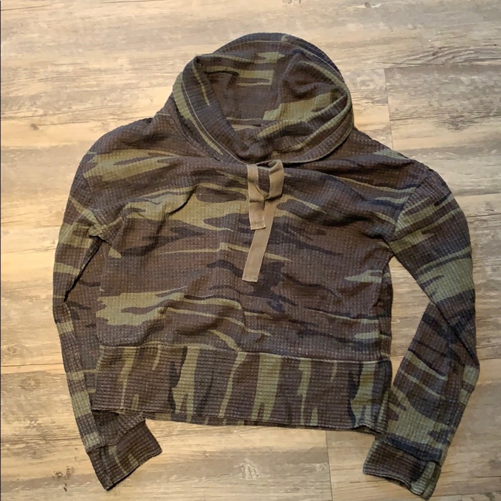 Camo top, (not a hoodie, funnel neck)